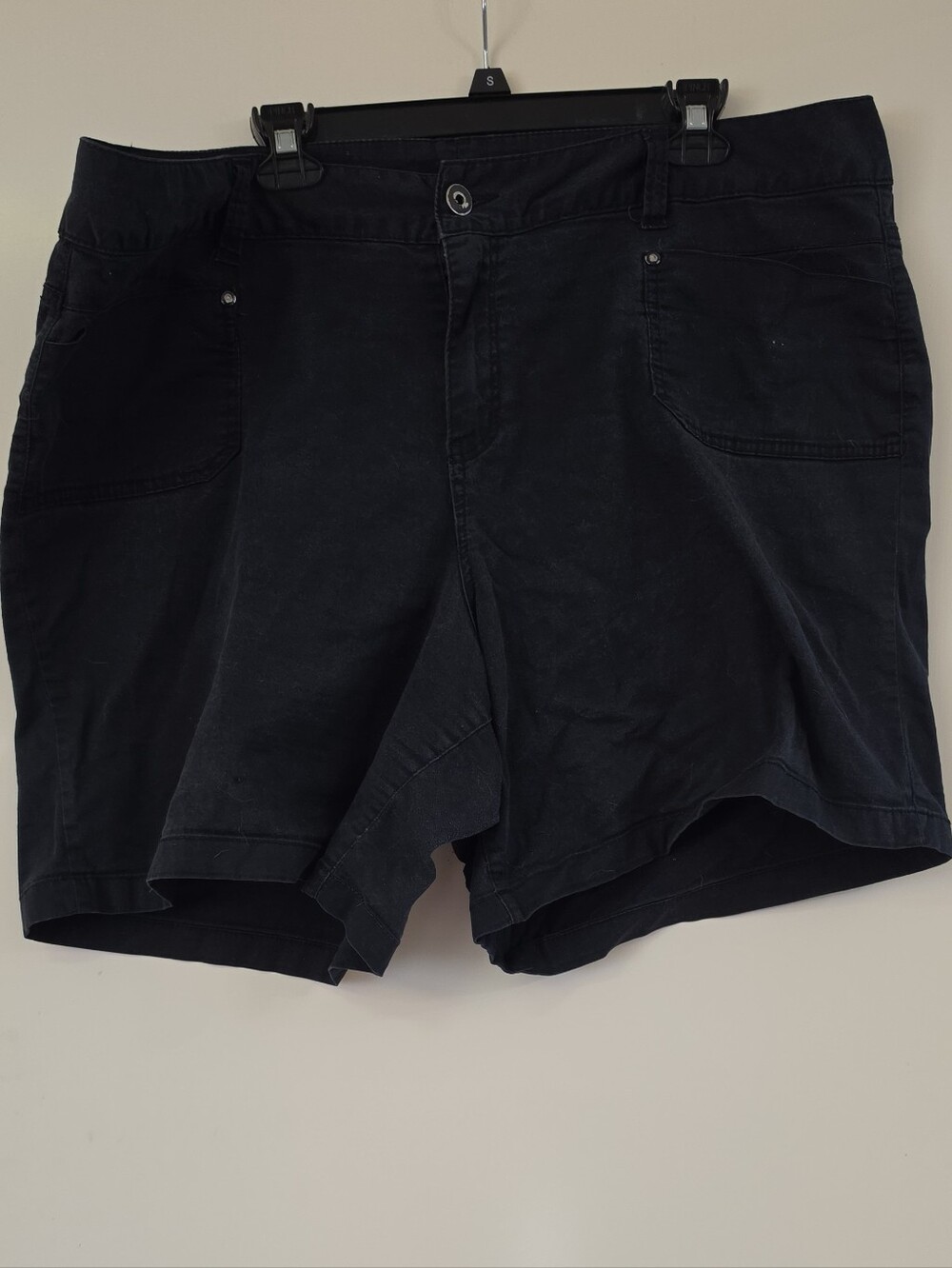 Lane Bryant Black Wonen's Flat Front Shorts, Size 20